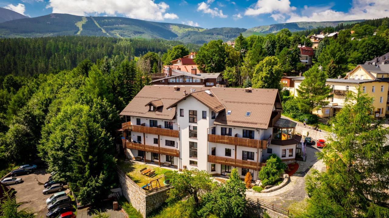 Karpacki & Spa - Blisko Wyciagu, Restauracja, Sala Zabaw, Bar 24H (Adults Only) Karpacz Dış mekan fotoğraf